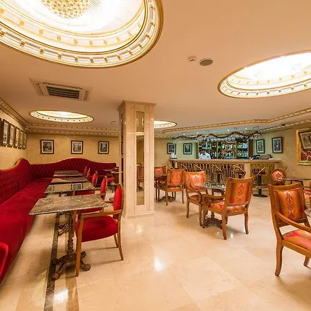 Antea Oldcity -special Category Отель 3*